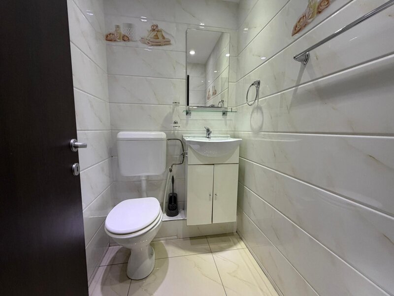 Spatiu comercial - Metrou Constantin Brancusi - Valea Argesului Stradal